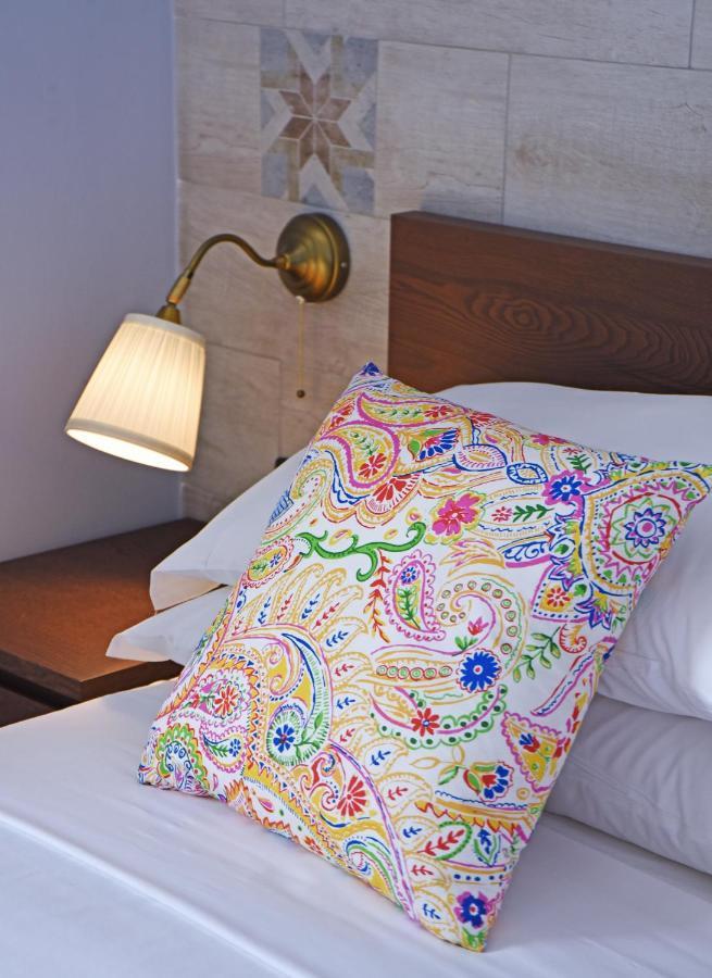 Bed and Breakfast La Dimora Luca Giordano Neapel Exterior foto