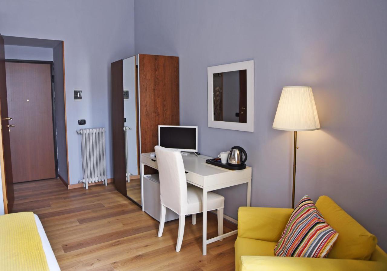 Bed and Breakfast La Dimora Luca Giordano Neapel Exterior foto