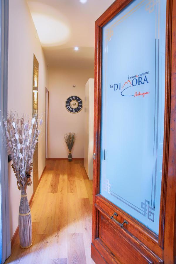 Bed and Breakfast La Dimora Luca Giordano Neapel Exterior foto